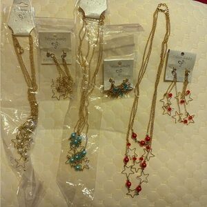 Elegant Gold Star Necklace Set with Vibrant Accents